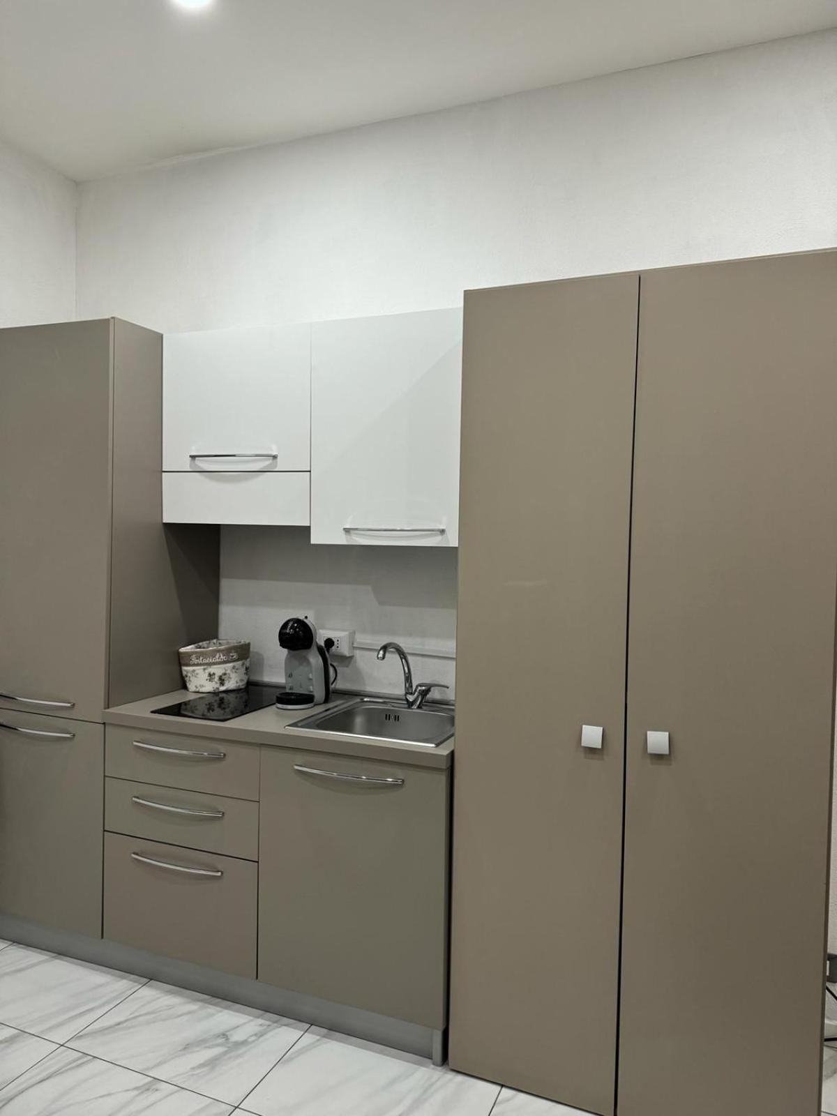 Toledo Terminal Center Apartment Naples Luaran gambar