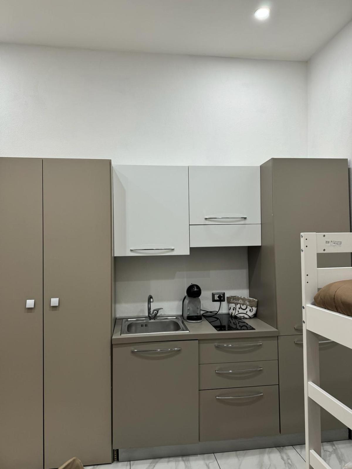 Toledo Terminal Center Apartment Naples Luaran gambar
