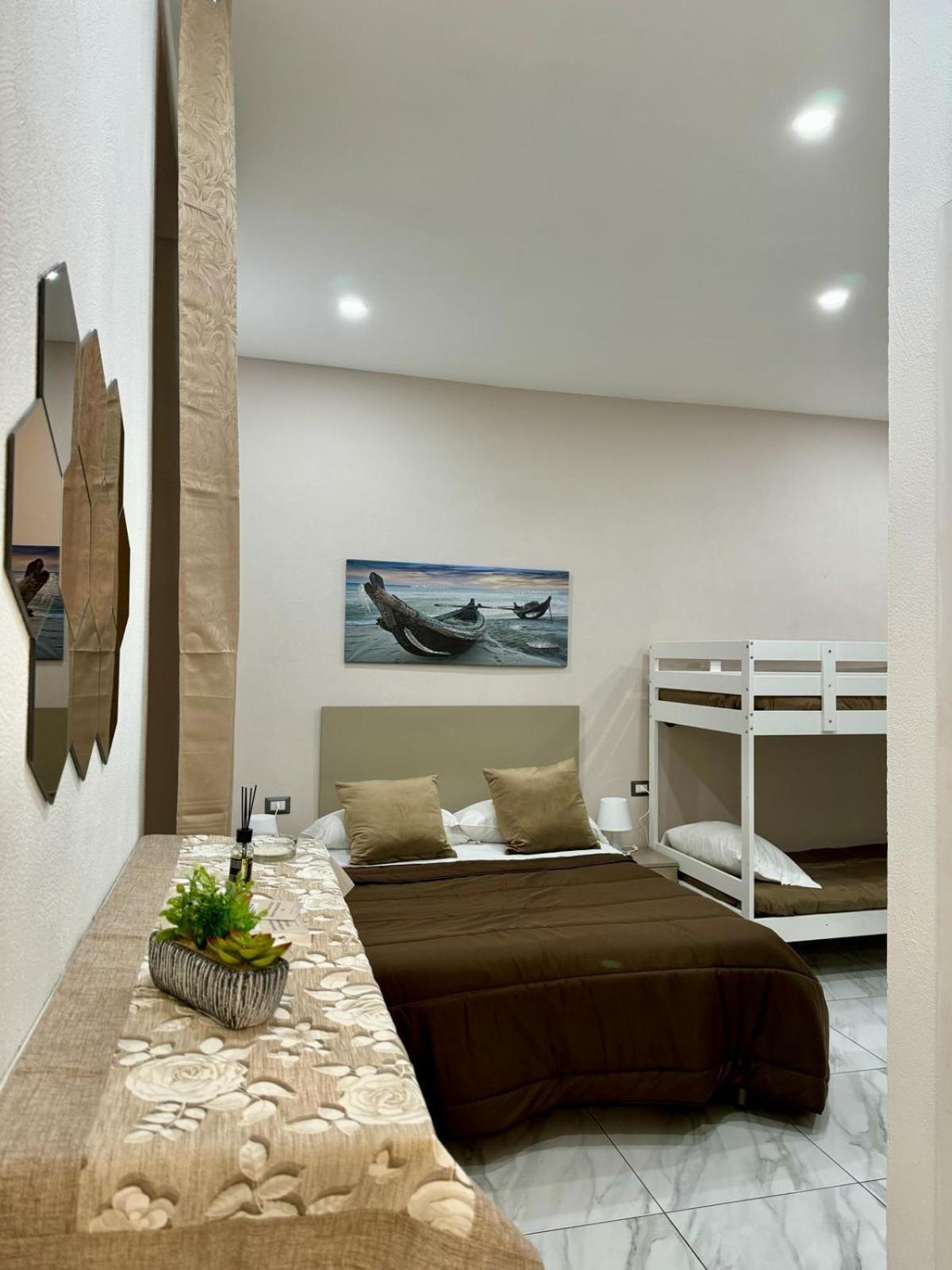 Toledo Terminal Center Apartment Naples Luaran gambar
