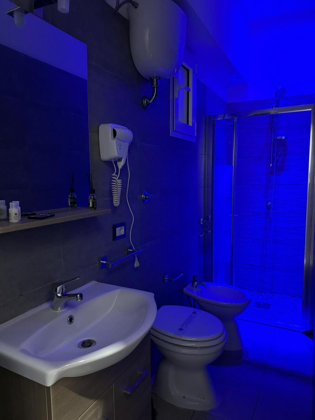 Toledo Terminal Center Apartment Naples Luaran gambar