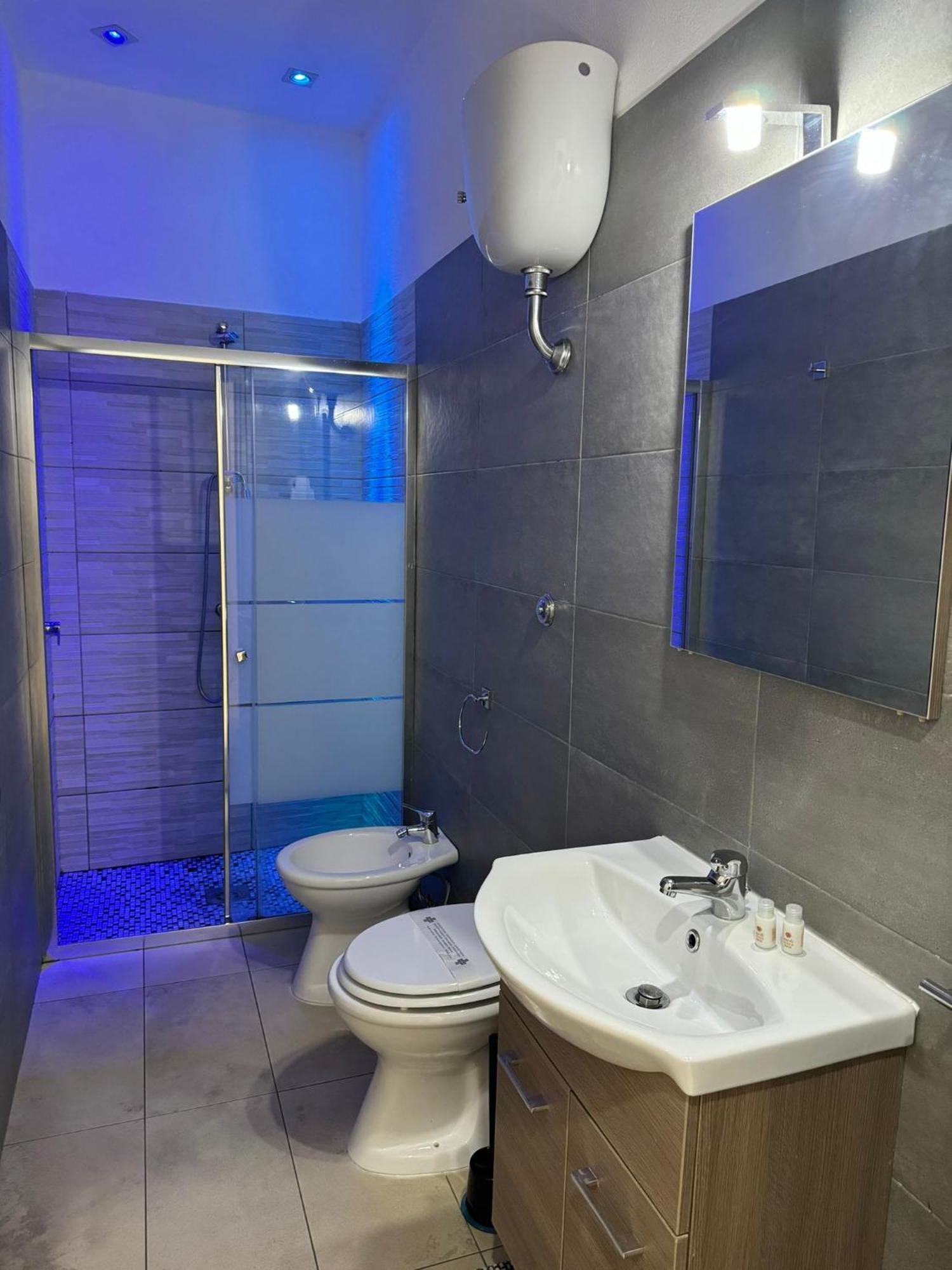 Toledo Terminal Center Apartment Naples Luaran gambar